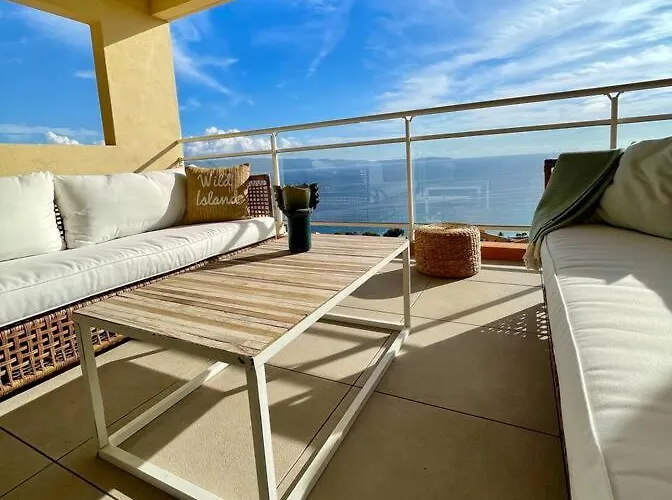 Appartement Paillote Perchee A 180 ° Sur La