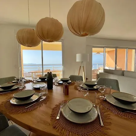 Paillote Perchee A 180 ° Sur La Appartement